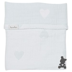 Koeka // Wiegdeken 'Altea Hearts' // Soft Mint